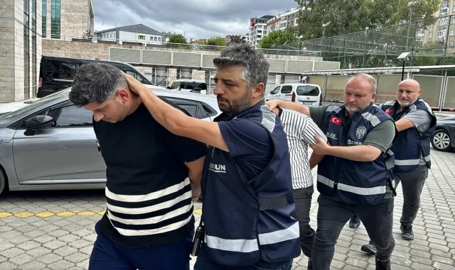 Samsun'da 1 kişinin öldüğü silahlı kavgayla ilgili gözaltına alınan 4 zanlı adliyede