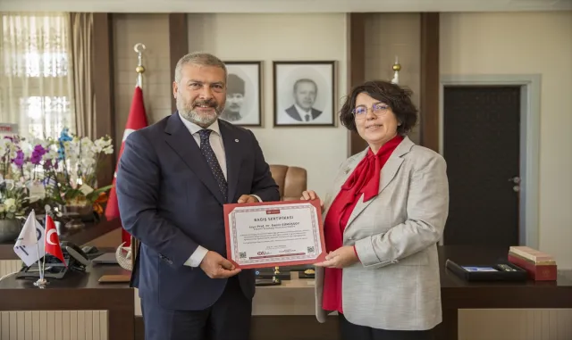 Anadolu Üniversitesi Rektörü Adıgüzel'den ESOGÜ Rektörü Gümüşsoy'a ziyaret