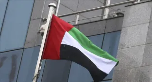BAE'ye ait iki ADNOC tankeri Hürmüz Boğazı'nda hedef alındı