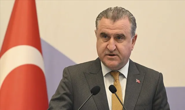 Bakan Bak'tan Avrupa şampiyonu İlke Özyüksel Mihrioğlu'nu tebrik etti