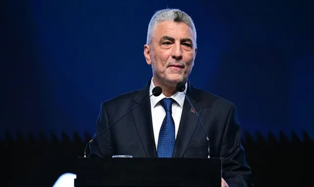 Bakan Bolat Irak'ın Ankara Büyükelçisi Lachmawi ile görüştü: