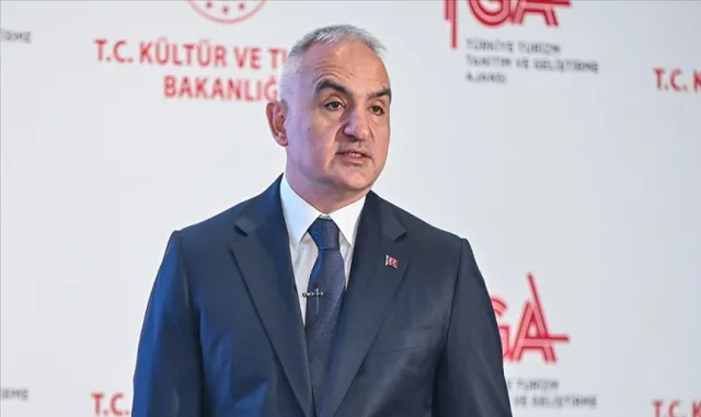 Bakan Ersoy'dan Tralleis'teki 2 bin yıllık antik havuza ilişkin paylaşım: