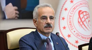 Bakan Uraloğlu, Çamlıhemşin Tünelli Geçişi'nin açılışında konuştu
