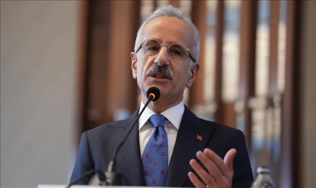 Bakan Uraloğlu, Yerköy-Kayseri Yüksek Hızlı Tren Hattı'nda çalışmaların yarılandığını duyurdu: