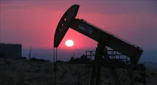Brent petrolün varili 93,40 dolardan işlem görüyor / 21 Ağustos 2026