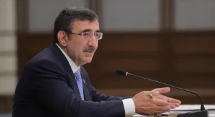 Cumhurbaşkanı Yardımcısı Yılmaz, Irak Federal Yolsuzlukla Mücadele Komisyonu Başkanı Lami'yi kabul etti