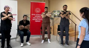 Eskişehir'de huzurevi sakinlerine ve personeline fiziksel aktivite testi uygulandı