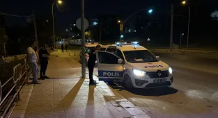 Eskişehir’de otomobil ile motosikletin çarpıştığı kazada 2 kişi yaralandı