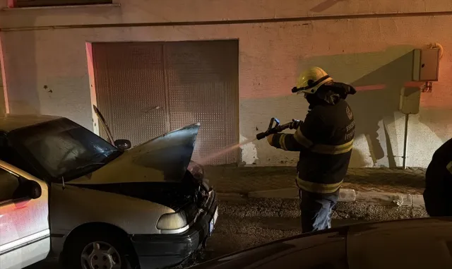 Manisa'da palet fabrikasında çıkan yangın söndürüldü