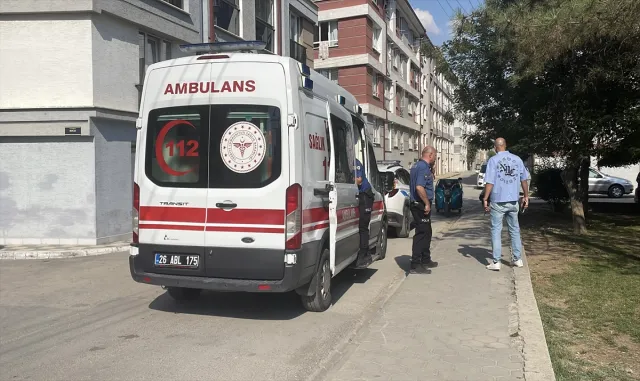 Eskişehir'de seyyar satıcıyı bıçakla yaralayan zanlı tutuklandı