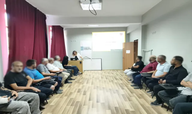 Eskişehir'de yükümlülere aile içi iletişim semineri verildi