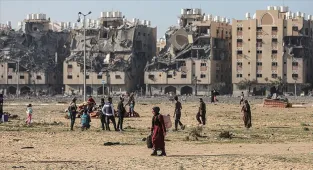 Gazze'de, İsrail'in yıktığı evlerin enkazından 112 Filistinlinin naaşı çıkarıldı