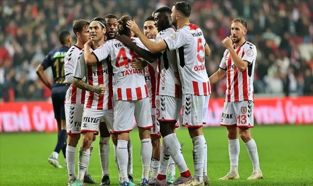 Göztepe, Süper Lig'de yarın Samsunspor'a konuk olacak