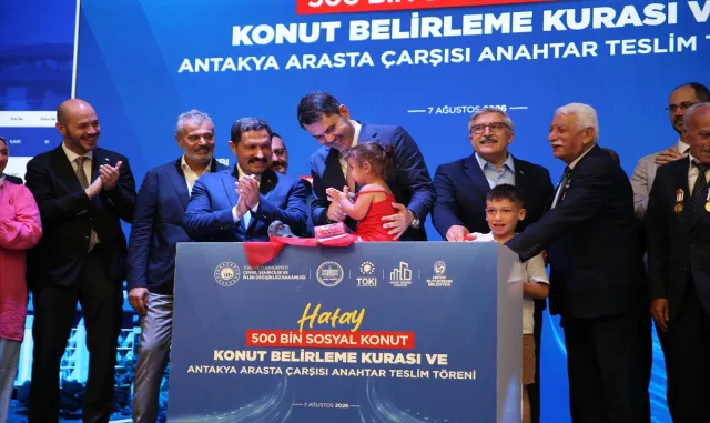 Hatay Konut Belirleme Kurası ve Antakya Arasta Çarşısı Anahtar Teslim Töreni yapıldı