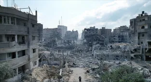 İsrail savaş uçakları, Gazze'de hastane yakınındaki ilaç deposunu bombaladı