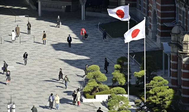 Japonya'da şirketler aşırı sıcaklar nedeniyle çalışma saatlerini azaltmaya başladı