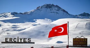 Kayseri'de 'Erciyes'in Gölgesinde: Kayseri İl Jandarma Komutanlığı' belgeselinin lansmanı yapıldı