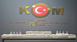 Kırşehir'de 7 bin 420 doldurulmuş makaron ve elektronik nargile ele geçirildi
