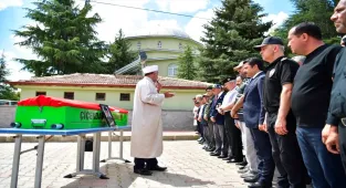 Kırşehir'de 73 yaşındaa vefat eden Kıbrıs gazisi son yolculuğuna uğurlandı