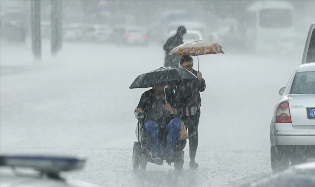 Malatya'da sağanak ulaşımı olumsuz etkiledi