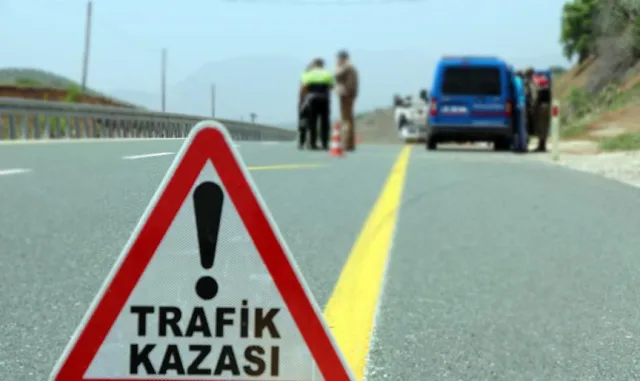 Mardin'de 3 aracın karıştığı zincirleme trafik kazası meydana geldi