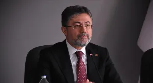 Tarım ve Orman Bakanı Yumaklı'dan orman yangınlarına karşı uyarı: