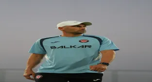 Arca Çorum FK, yeni teknik direktörü Burak Yılmaz yönetiminde ilk antrenmanını yaptı 