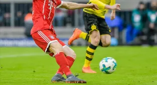 Bundesliga'da Can Uzun 2 gol attı, Eintracht Frankfurt ilk galibiyetini aldı