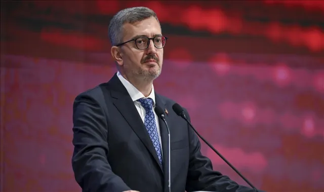 İletişim Başkanı Duran'dan şehit Sözleşmeli Er Ziya Koparan için başsağlığı mesajı