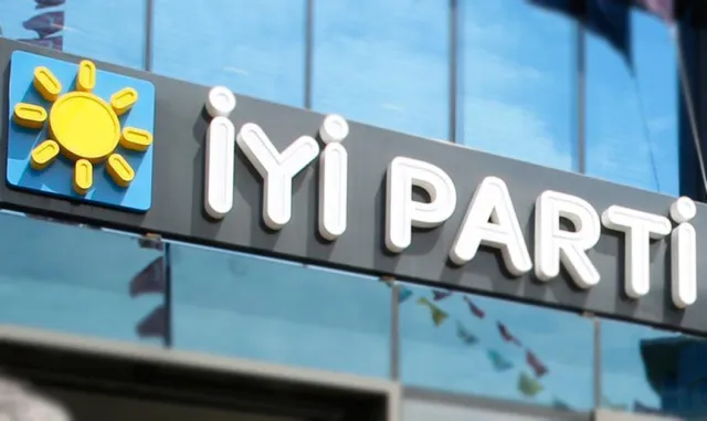 İYİ Parti Genel Başkanı Dervişoğlu Aksaray'da vatandaşlarla buluştu