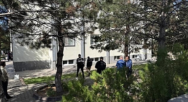 Kayseri'de evin penceresinden düşen genç ağır yaralandı