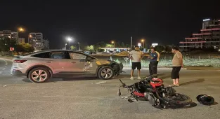 Kayseri'de otomobille çarpışan motosikletin sürücüsü yaralandı