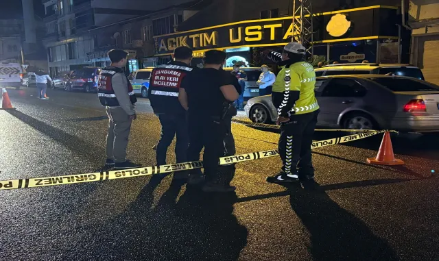 Kırıkkale'de trafik kazasına müdahale eden polis, başka bir aracın çarpması sonucu şehit oldu (GÜNCELLEME)