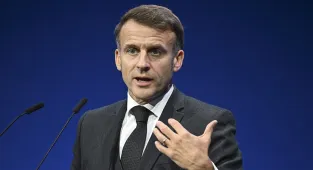 Macron, Hürmüz Boğazı'nda seyrüsefer özgürlüğünün sağlanması için çalıştıklarını belirtti
