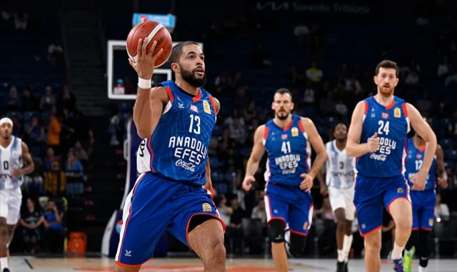 Mike James, Anadolu Efes'in parçası olduğu için heyecanlı: