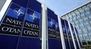 NATO'nun Müşterek Kuvvet Komutanlığı Norfolk'un komutası ilk kez Avrupalı generale verildi