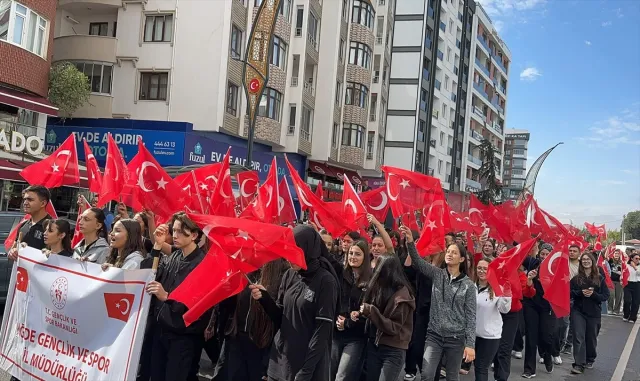 Niğde'de Gaziler Günü dolayısıyla yürüyüş düzenlendi
