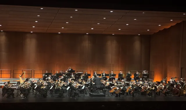Royal Philharmonic Orchestra İstanbul'da müzikseverlerle buluştu