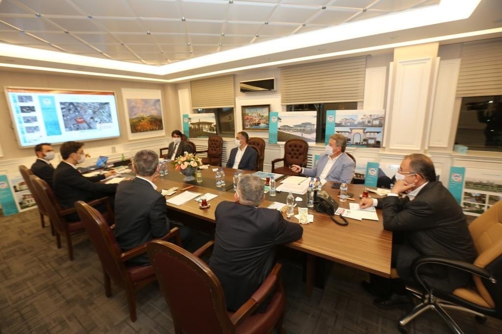 Kayıp siyasiler ve görünmeyen Vali ortaya çıktı! Kayseri’de ne oluyor?. Kayıp siyasiler ve görünmeyen Vali ortaya çıktı! Kayseri’de ne oluyor?.