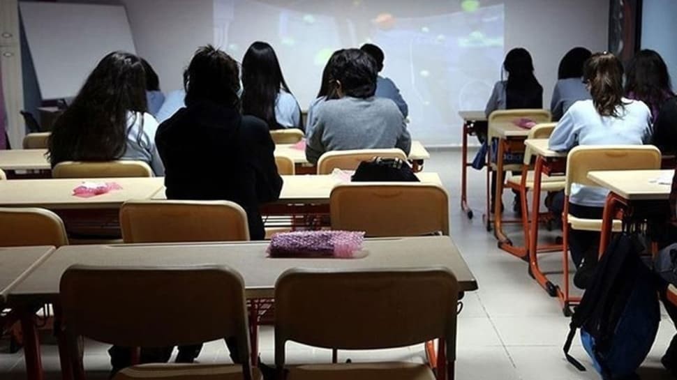 2019-2020 eğitim öğretim yılında liselerde sınıf geçme nasıl olacak? Milli Eğitim Bakanlığı açıkladı ! 2019-2020 eğitim öğretim yılında liselerde sınıf geçme nasıl olacak? Milli Eğitim Bakanlığı açıkladı !