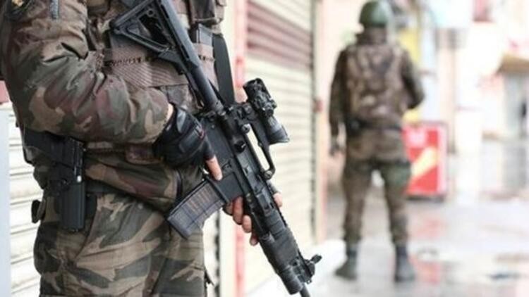 Kayseri’de DEAŞ operasyonu. 3 kişi gözaltına alındı Kayseri’de DEAŞ operasyonu. 3 kişi gözaltına alındı