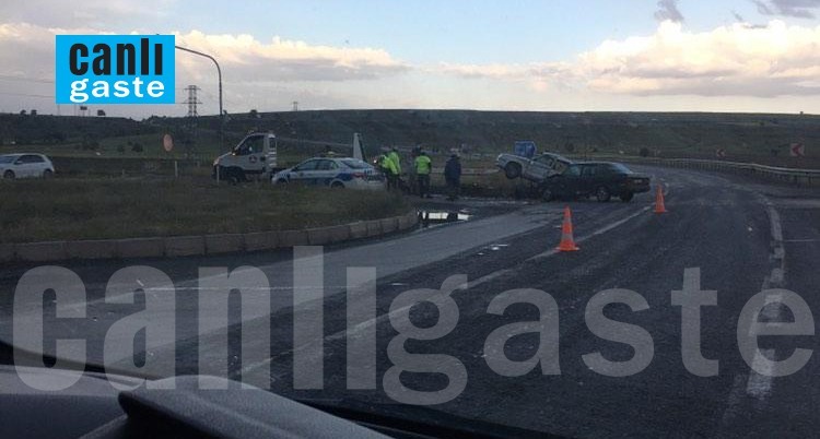 Kayseri Tomarza’da ki kazada 8 kişi yaralandı Kayseri Tomarza’da ki kazada 8 kişi yaralandı