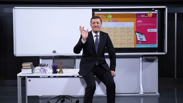 TRT EBA TV’de Yaz okulu yarın başlıyor TRT EBA TV’de Yaz okulu yarın başlıyor