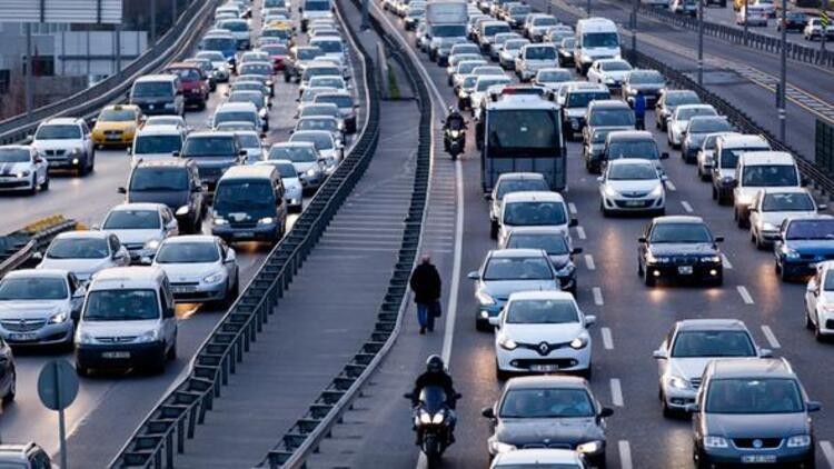 Kayseri’de trafiğe kayıtlı araç sayısı ne kadar? Kayseri’de trafiğe kayıtlı araç sayısı ne kadar?