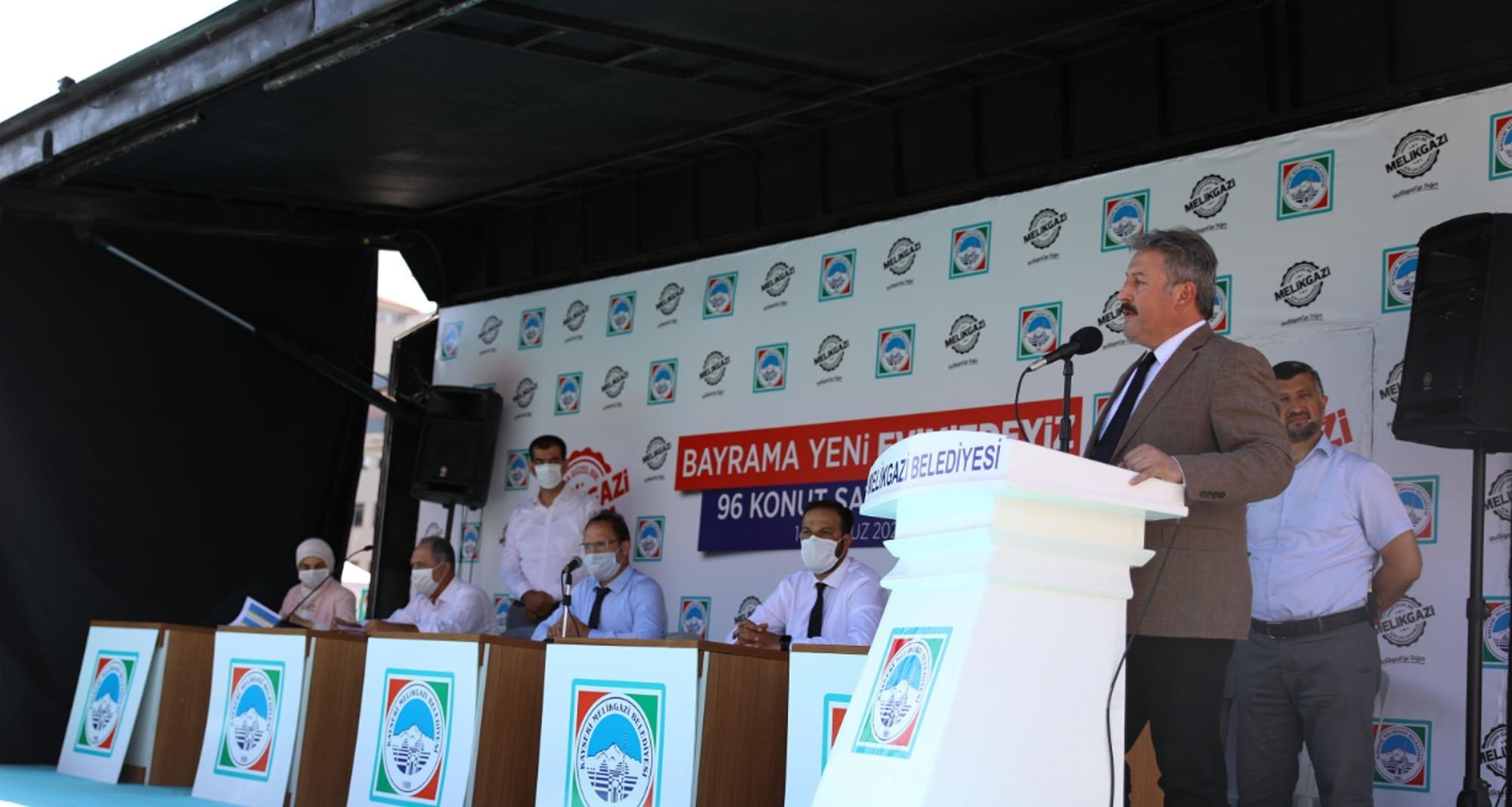 Melikgazi’nin kentsel dönüşüm daireleri ihale ile satıldı Melikgazi’nin kentsel dönüşüm daireleri ihale ile satıldı