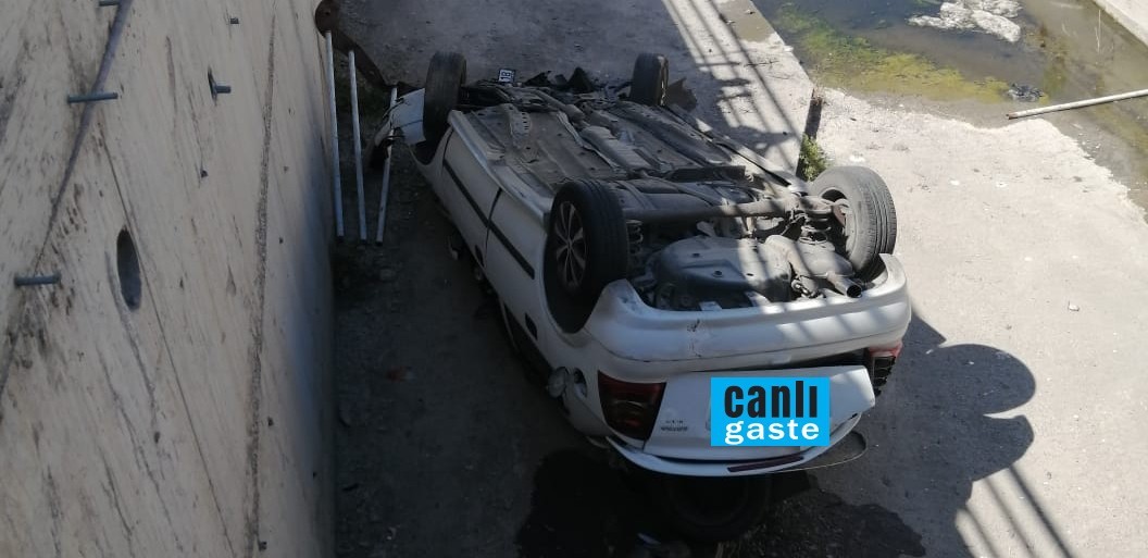 Kayseri Haberi: Kayseri’de araç taşkın kanalına uçtu! 1 kişi yaralandı Kayseri Haberi: Kayseri’de araç taşkın kanalına uçtu! 1 kişi yaralandı