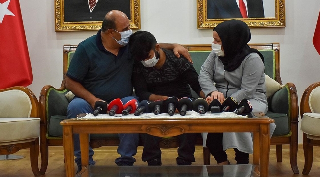 Diyarbakır annelerinin eylemi sayesinde bir aile daha evladına kavuştu Diyarbakır annelerinin eylemi sayesinde bir aile daha evladına kavuştu