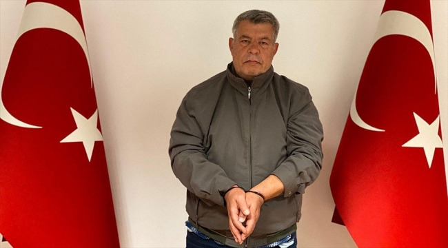 MİT, PKK/KCK mensubu İsa Özer’i yurt dışı operasyonuyla Ukrayna’dan Türkiye’ye getirdi MİT, PKK/KCK mensubu İsa Özer’i yurt dışı operasyonuyla Ukrayna’dan Türkiye’ye getirdi
