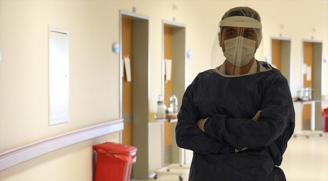 ’Koluna maskeyi takanların solunum cihazına bağlandığını görünce üzülüyoruz’ ’Koluna maskeyi takanların solunum cihazına bağlandığını görünce üzülüyoruz’