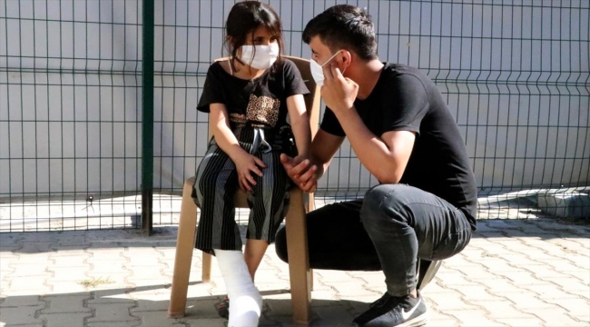 Yunan askerinin 8 yaşındaki Gazin’i sınırda plastik mermiyle yaraladığı iddia edildi Yunan askerinin 8 yaşındaki Gazin’i sınırda plastik mermiyle yaraladığı iddia edildi